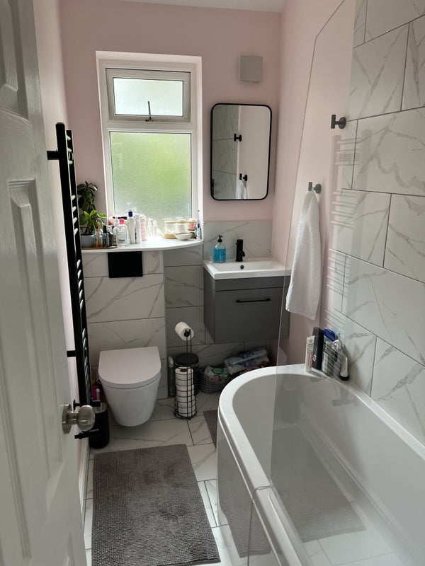 Room Shroffold Road in Greater London