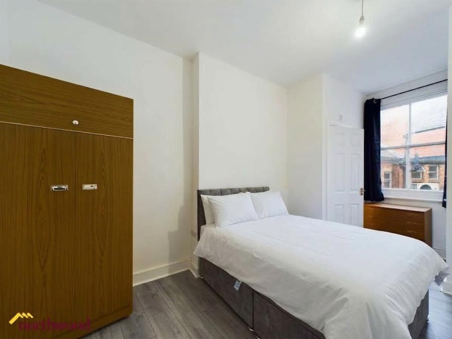 Room High Street in Cherwell District