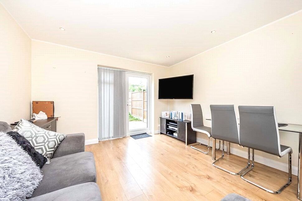 House Chepstow Close in Stevenage