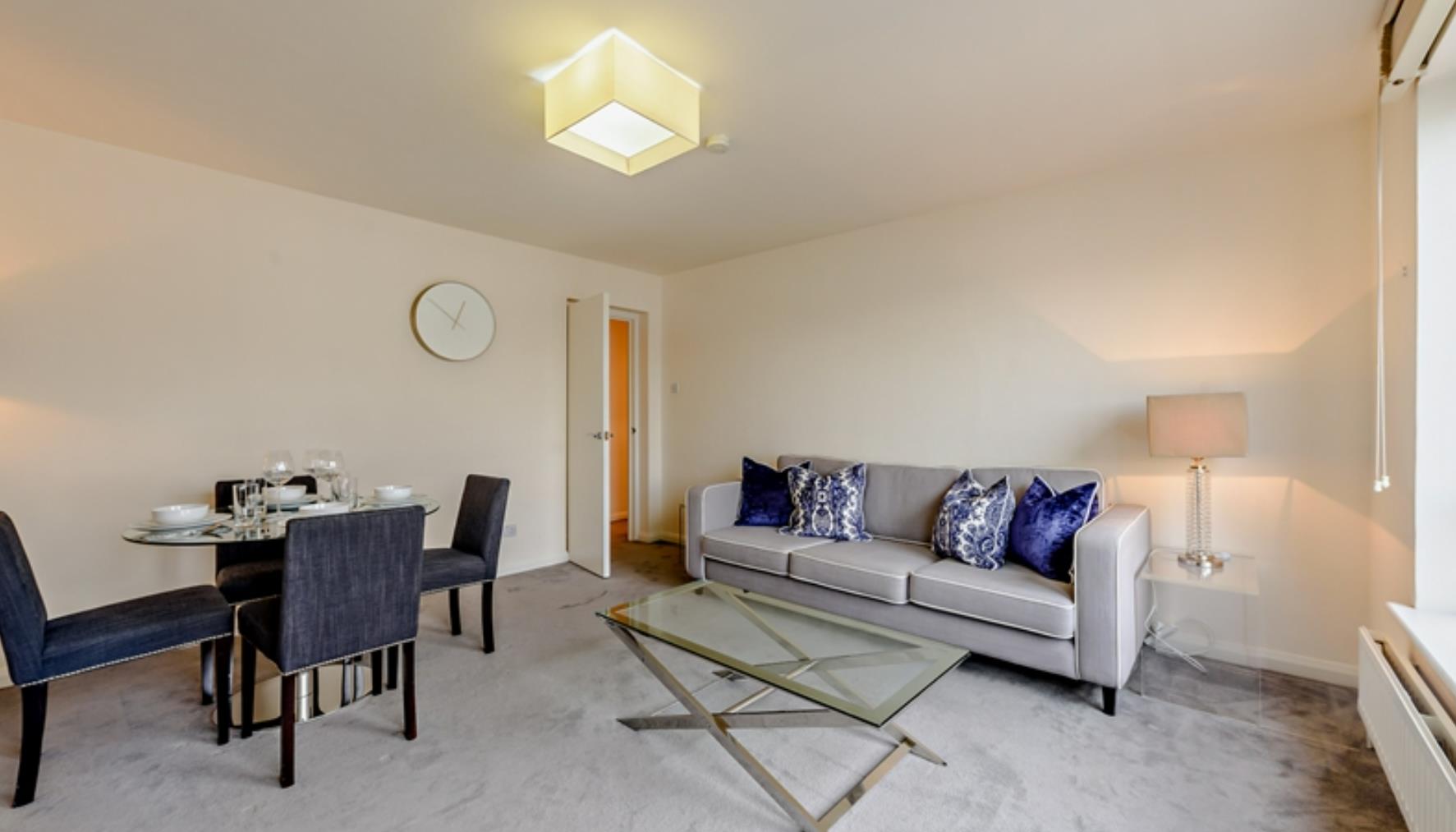 Flat Fulham Road in Greater London