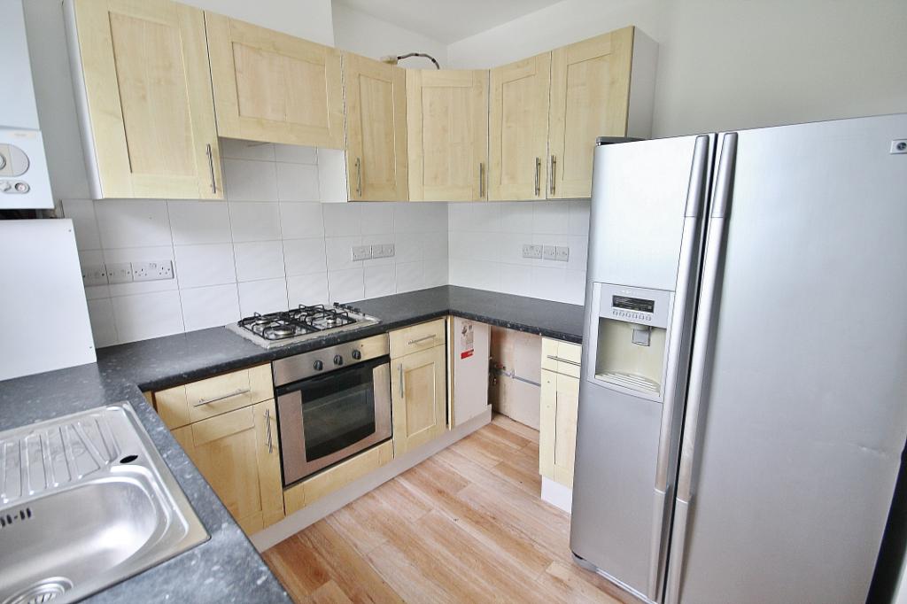 Flat Birchanger Road in Greater London