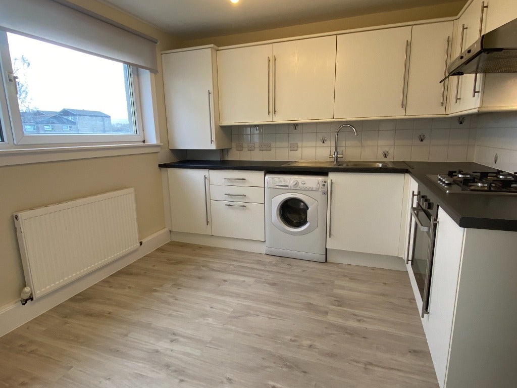 Flat Stenhouse Drive in City of Edinburgh