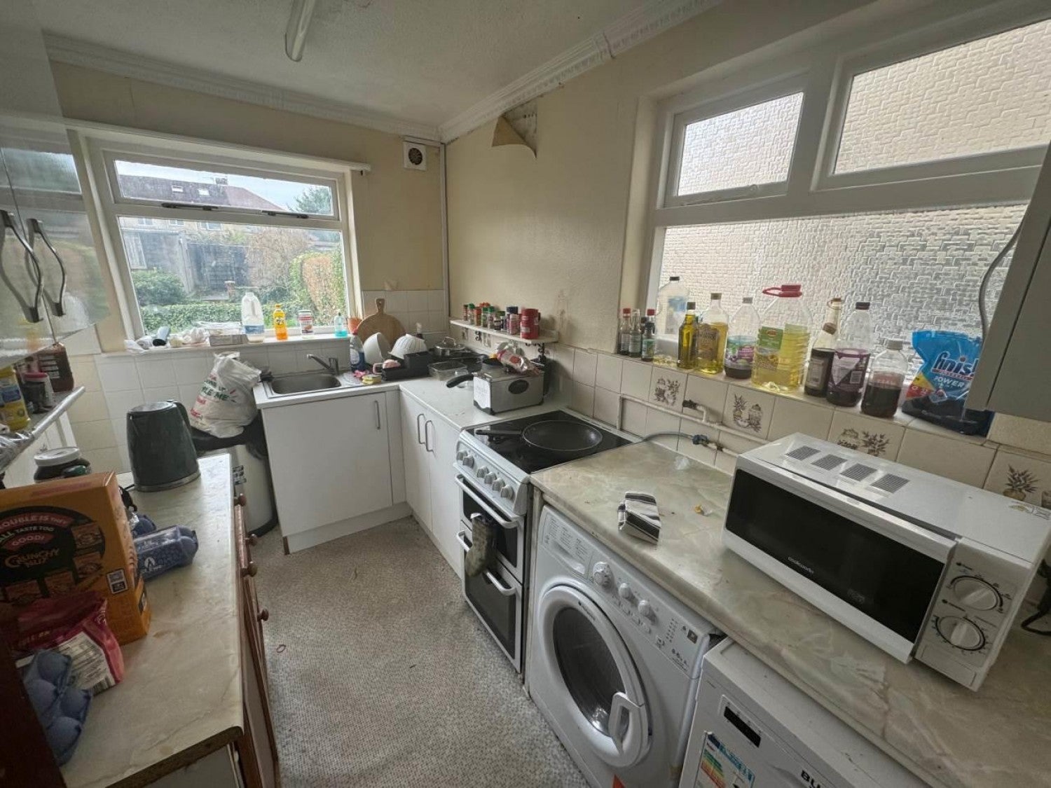 Flat Mortimer Road in Bristol