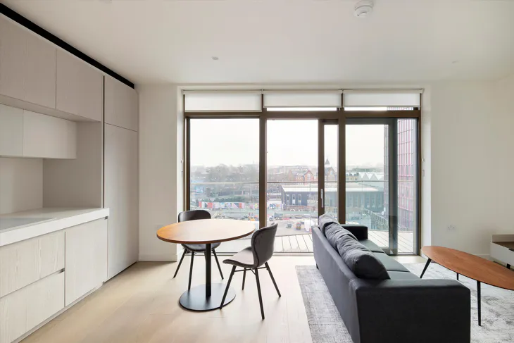Flat Lewis Cubitt Walk in Greater London