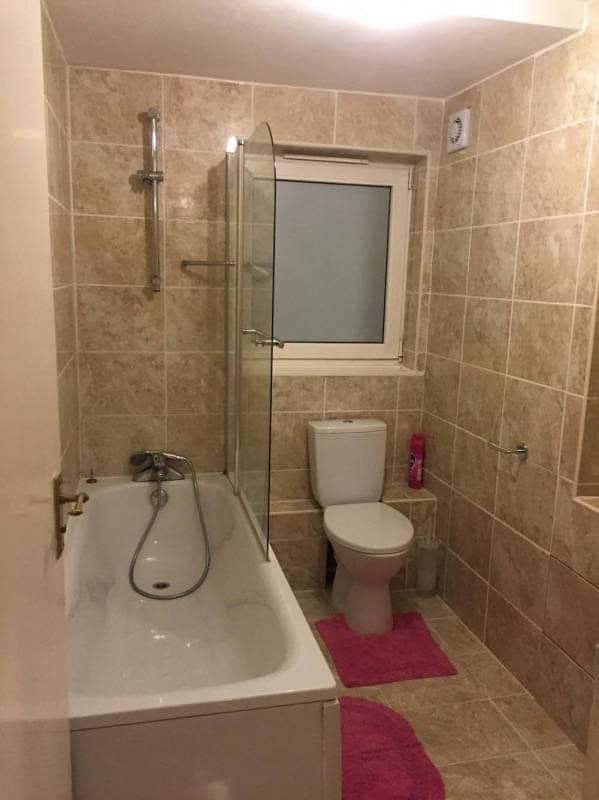 Room Gawsworth Close in Greater London