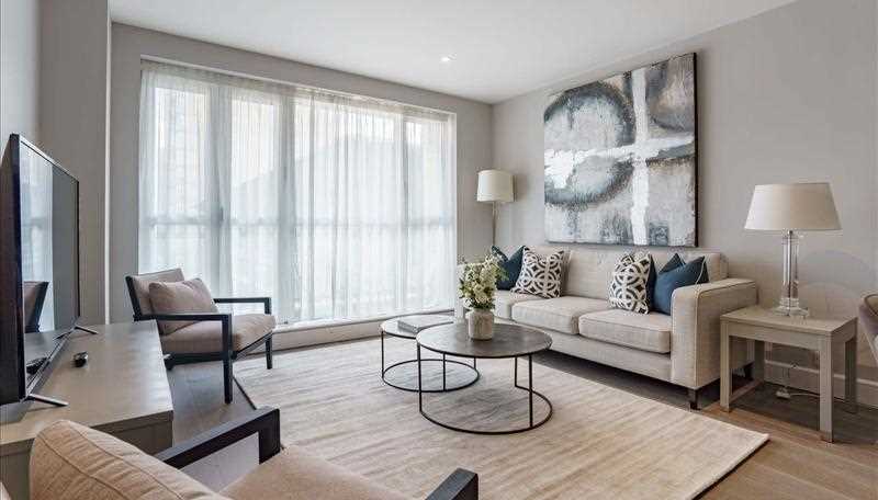 Flat Westferry Circus in Greater London