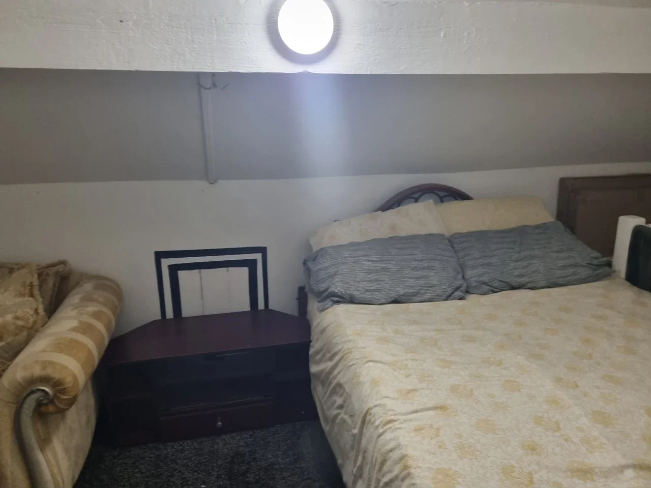 Room Manchester Road in Kirklees