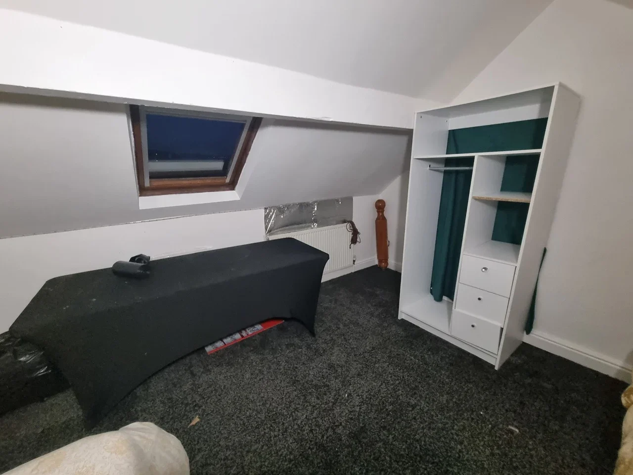 Room Manchester Road in Kirklees