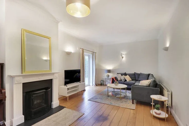 House Jackwood Way in Tunbridge Wells