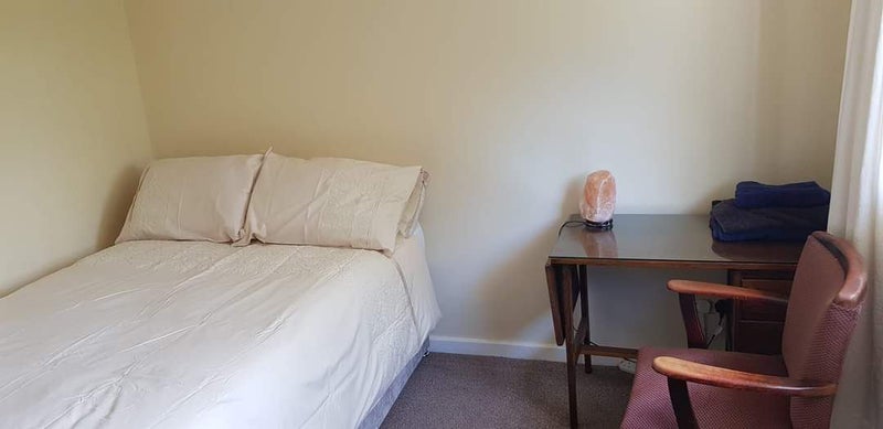 Room Lincombe Drive in Leeds