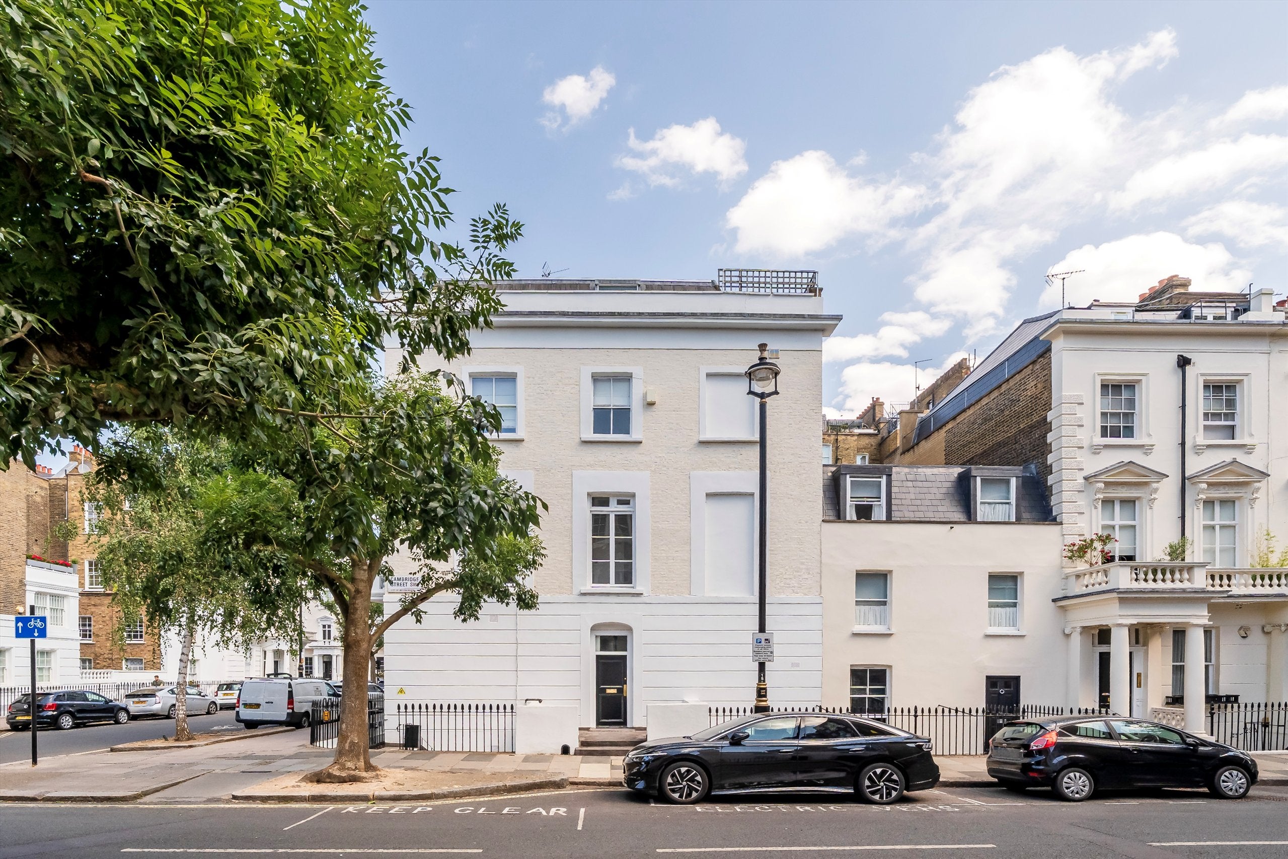 Flat Cambridge Street in City of Westminster