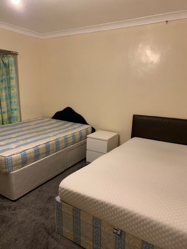 Room Bannard Road in Maidenhead