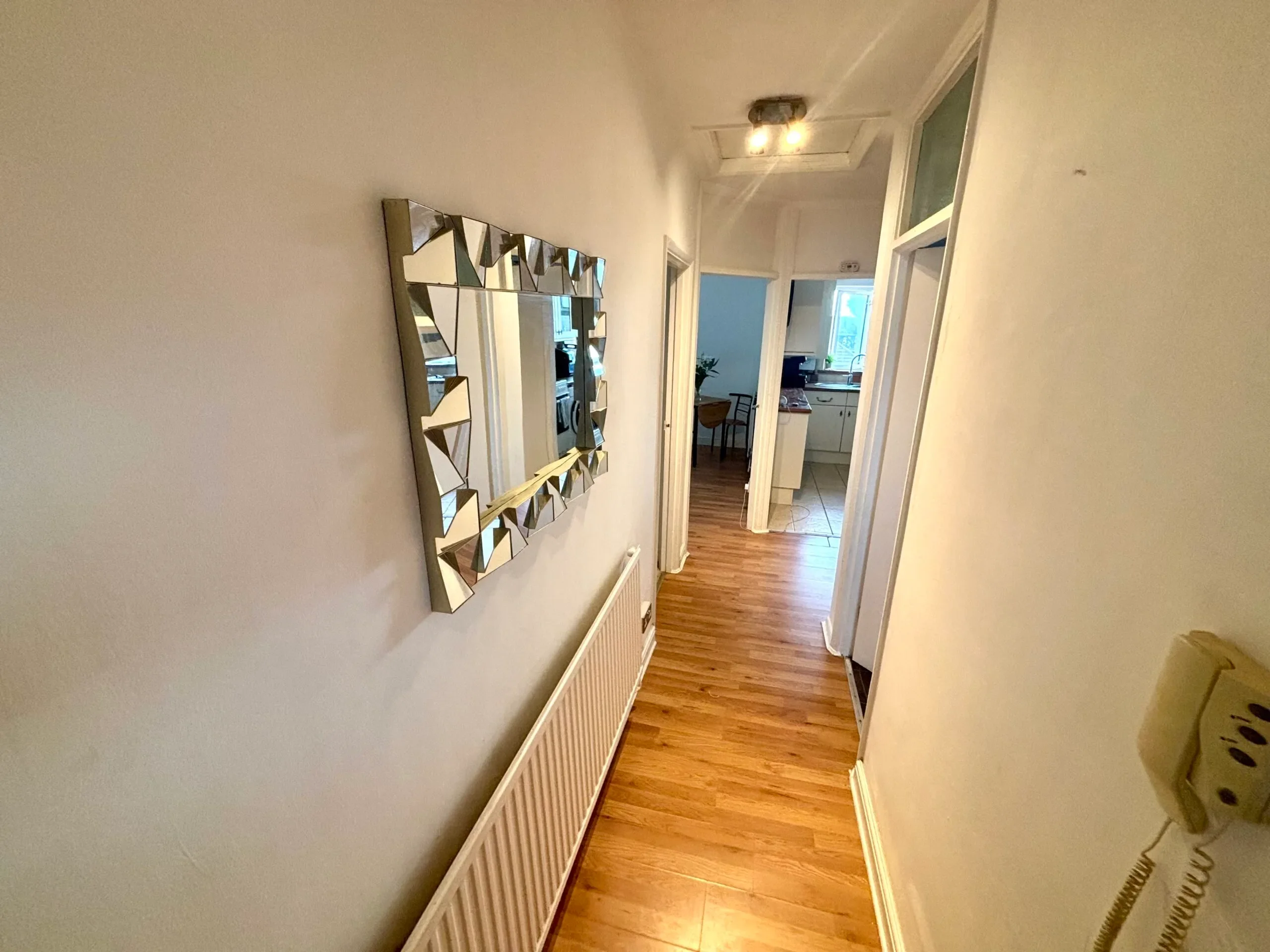 Flat Heathway in Greater London