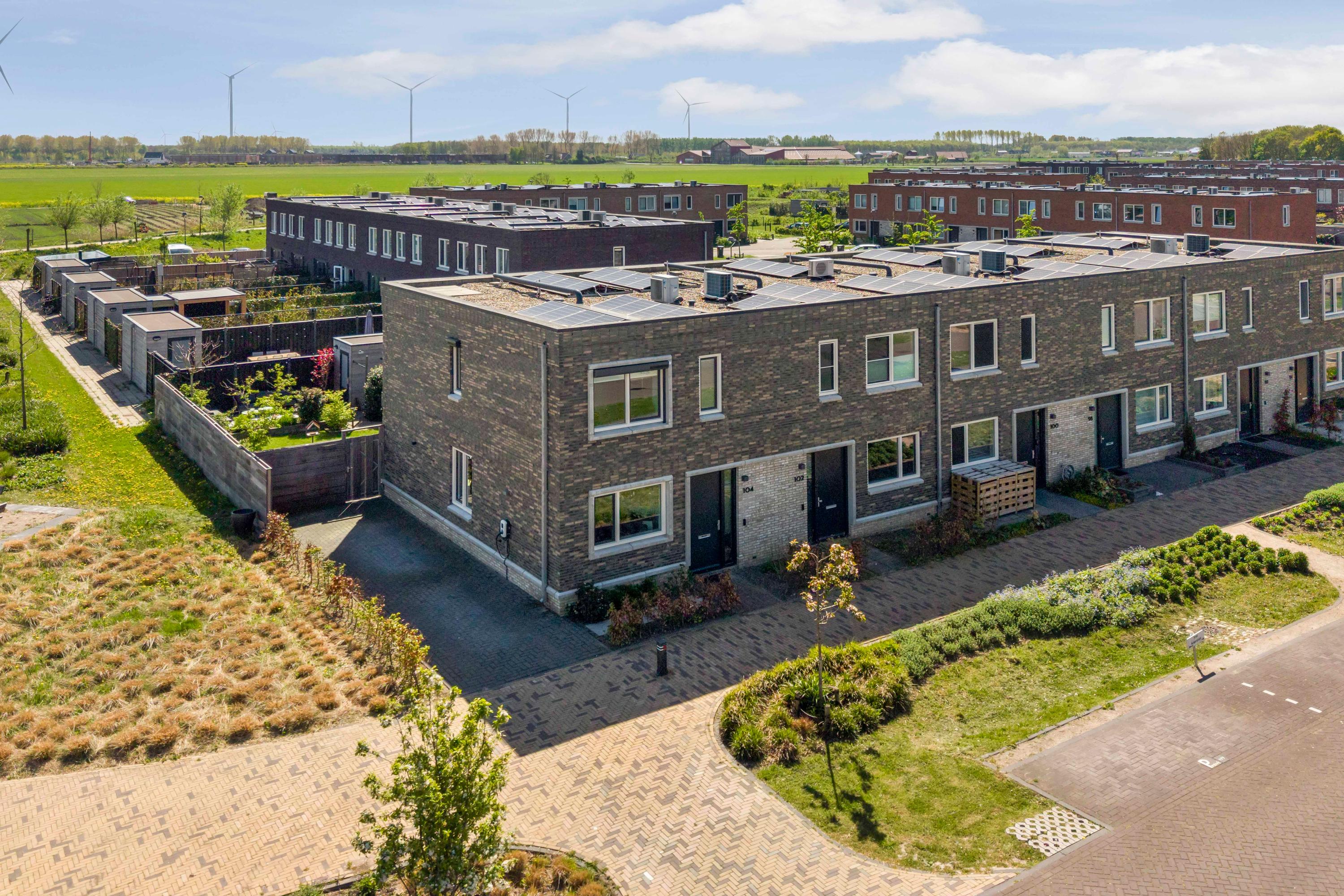 Huis Anna Maria van Schurmanlaan 104 in Almere