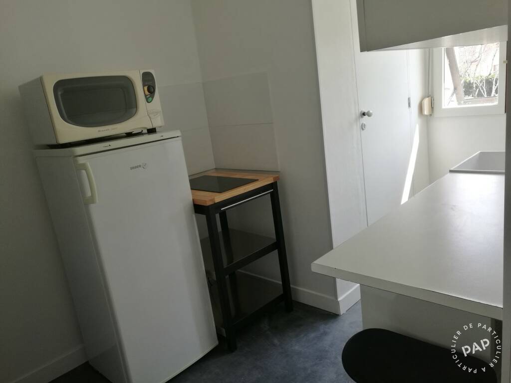 Room Avenue Frédéric et Irène Joliot-Curie in Nanterre