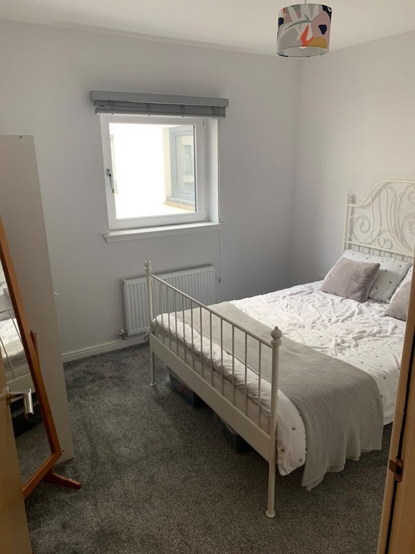 Room Muirhouse Street in Glasgow