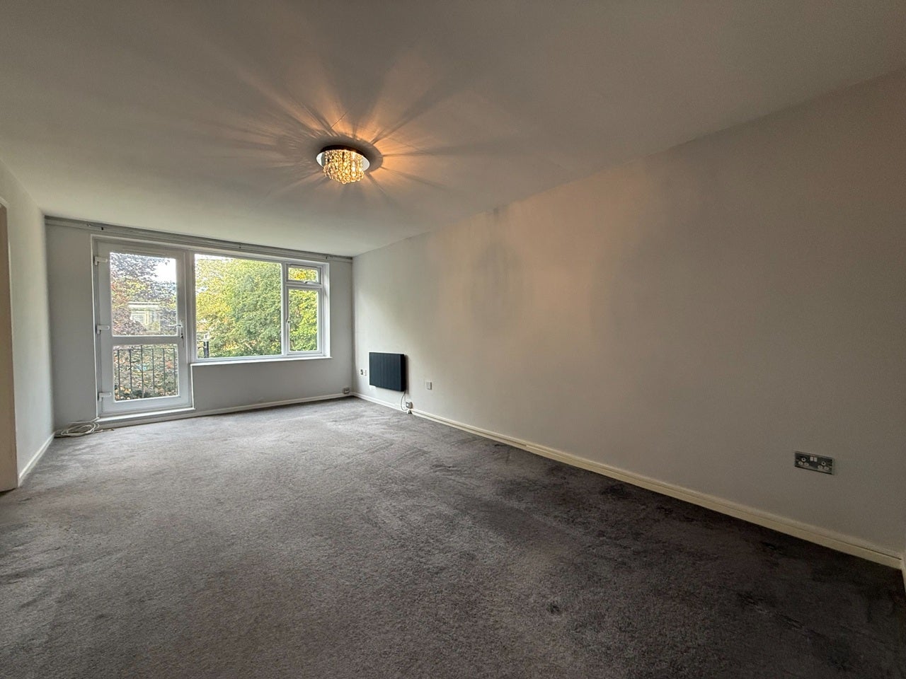 Flat Durham Road in Greater London