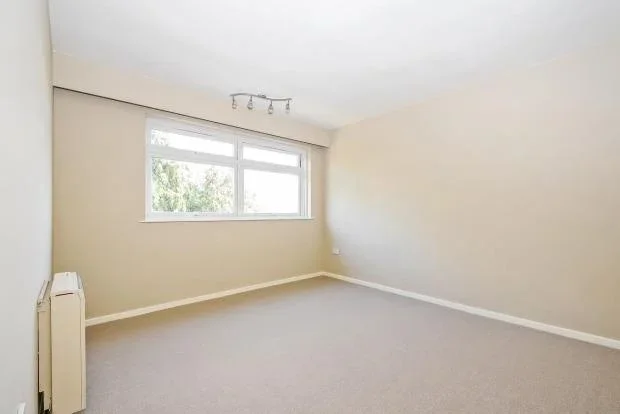 Flat Durham Road in Greater London