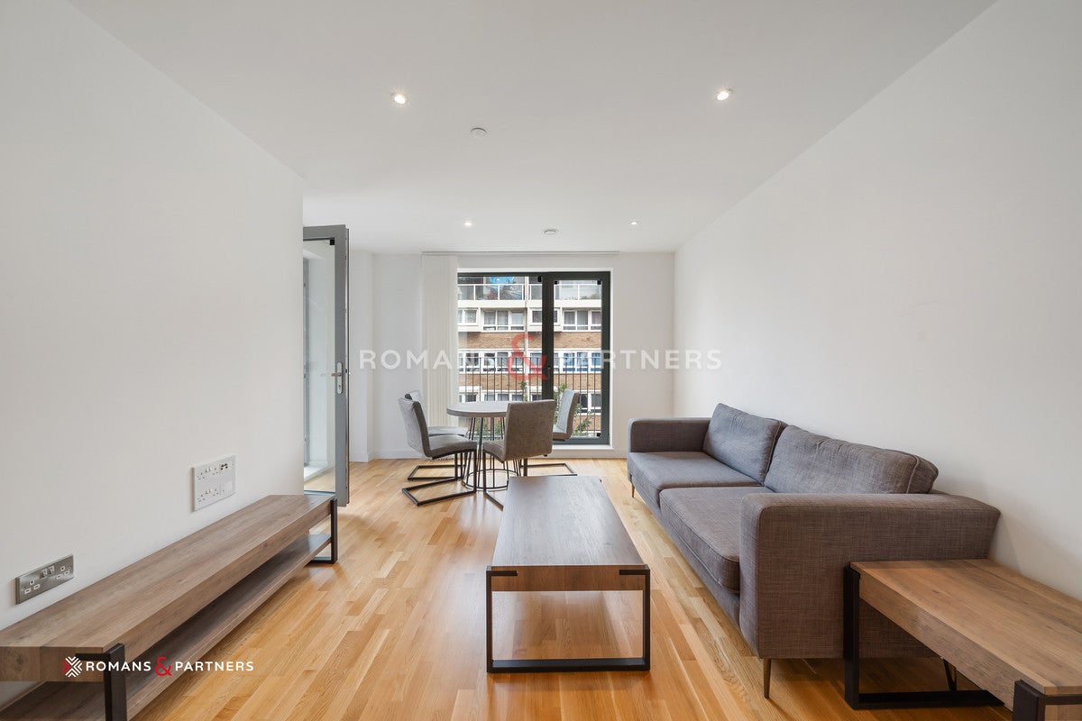Flat York Road in Greater London