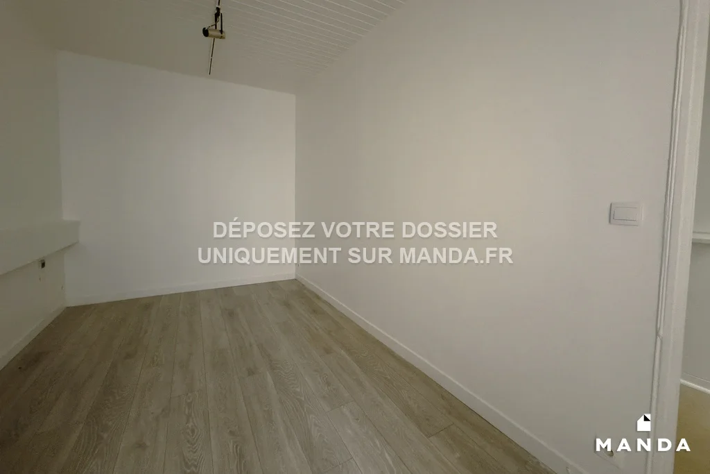 Flat Rue Petit in Paris