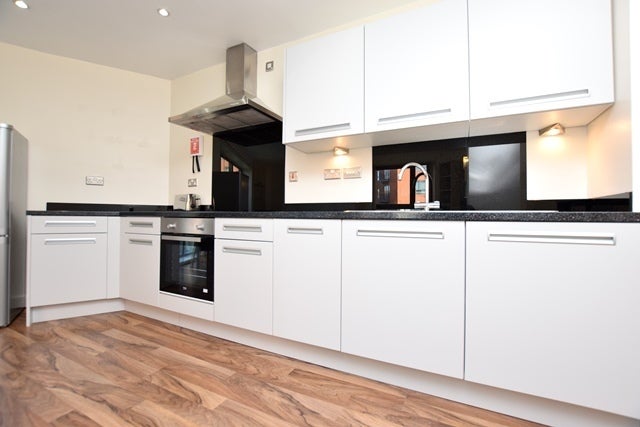 Flat Fitzwilliam Street in Sheffield