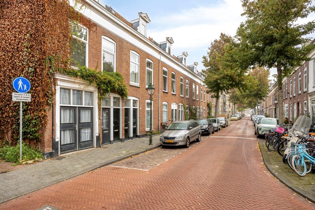 Appartement Newtonstraat 207 in Den Haag