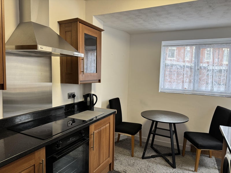 Room Romney Street in Salford