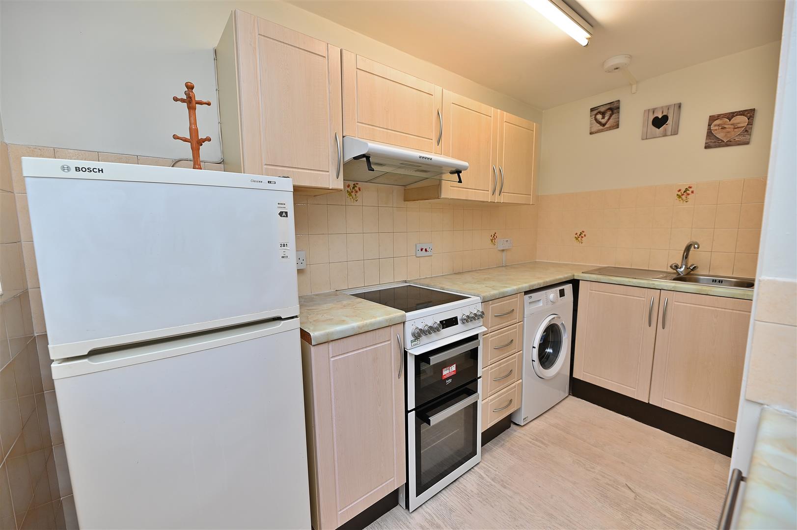 Room Eastern Avenue in Greater London