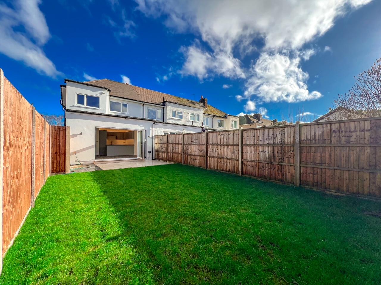 House Berkeley Drive in Walton on Thames