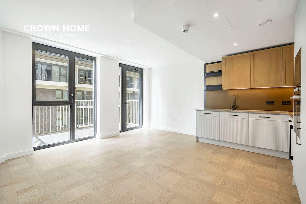 Flat Merino Gardens in Greater London