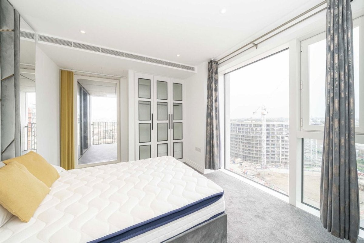 Flat Imperial Road in Greater London