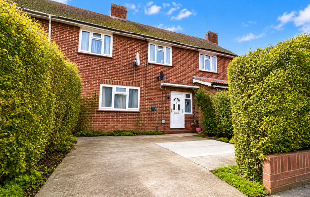 Flat Langton Avenue in Chelmsford