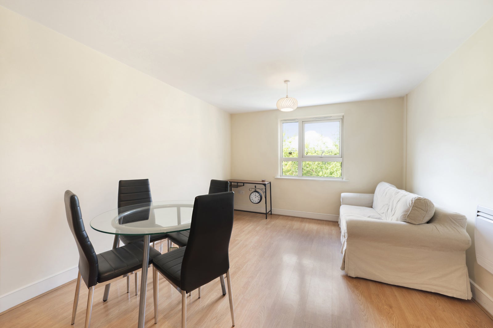 Flat Talwin Street in Greater London