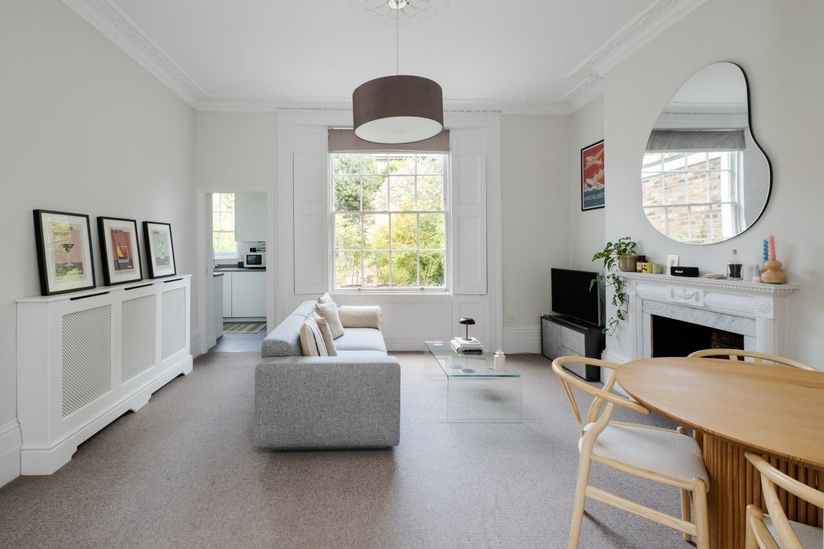 Flat Belitha Villas in Greater London