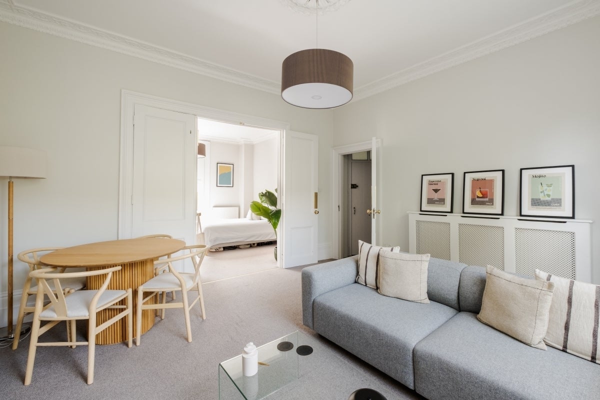 Flat Belitha Villas in Greater London