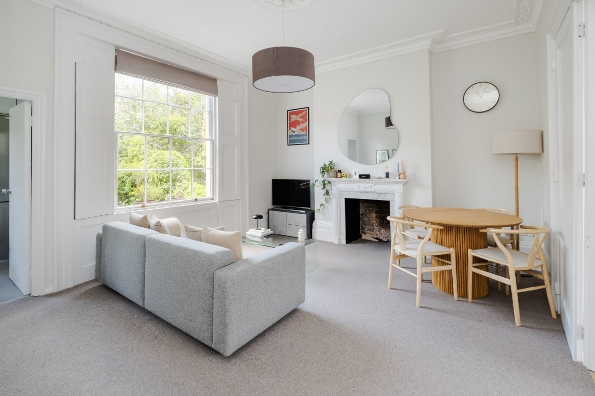 Flat Belitha Villas in Greater London