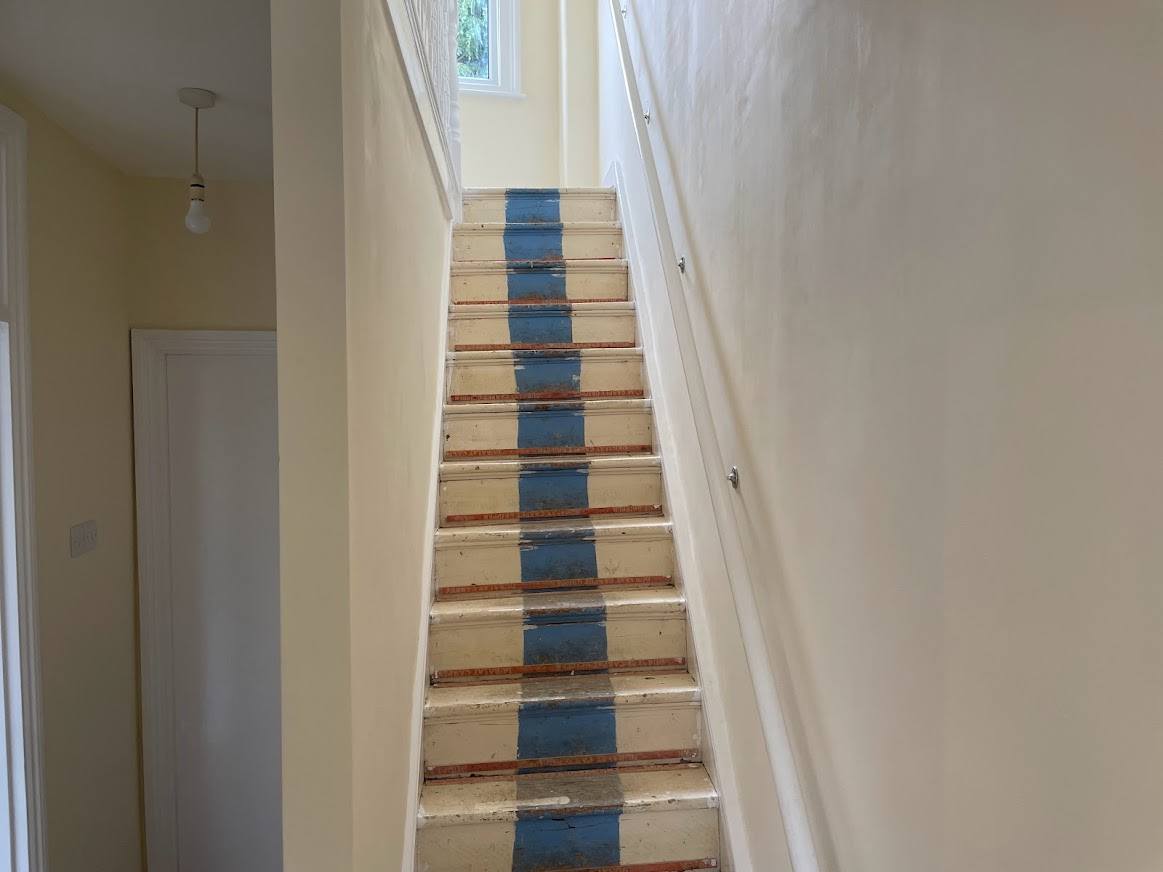 Flat Tivoli Road in Greater London