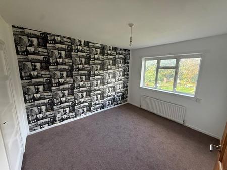 Flat Dunearn Drive in Kirkcaldy