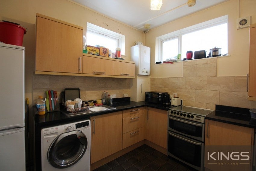 Flat Anglesea Terrace in Southampton