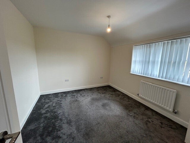 Flat Fairfield Close in Castleford