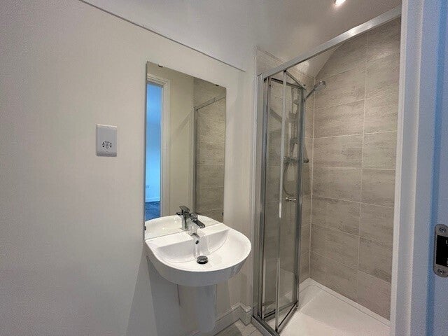 Flat Fairfield Close in Castleford