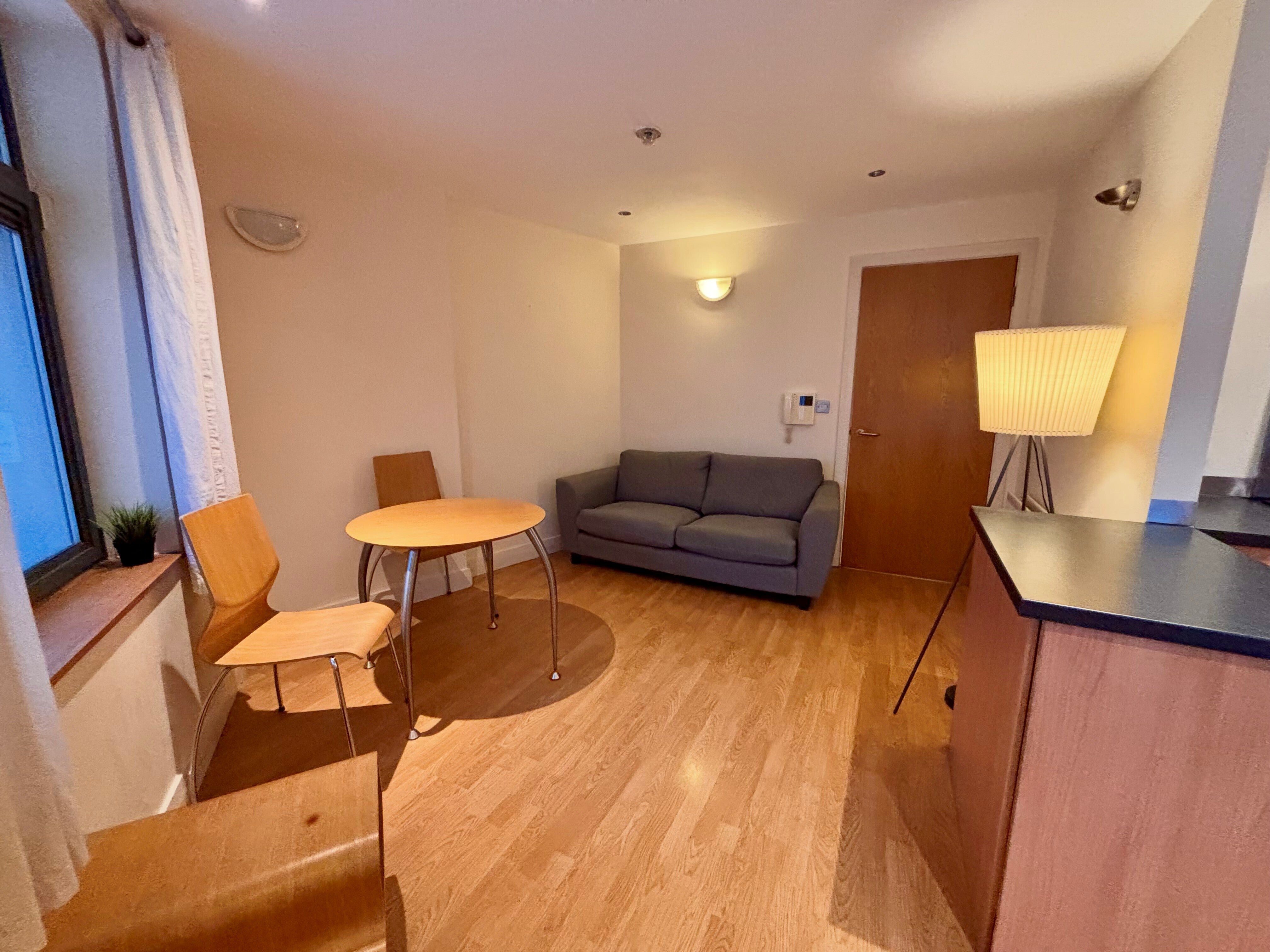 Flat Ellesmere Street in Manchester