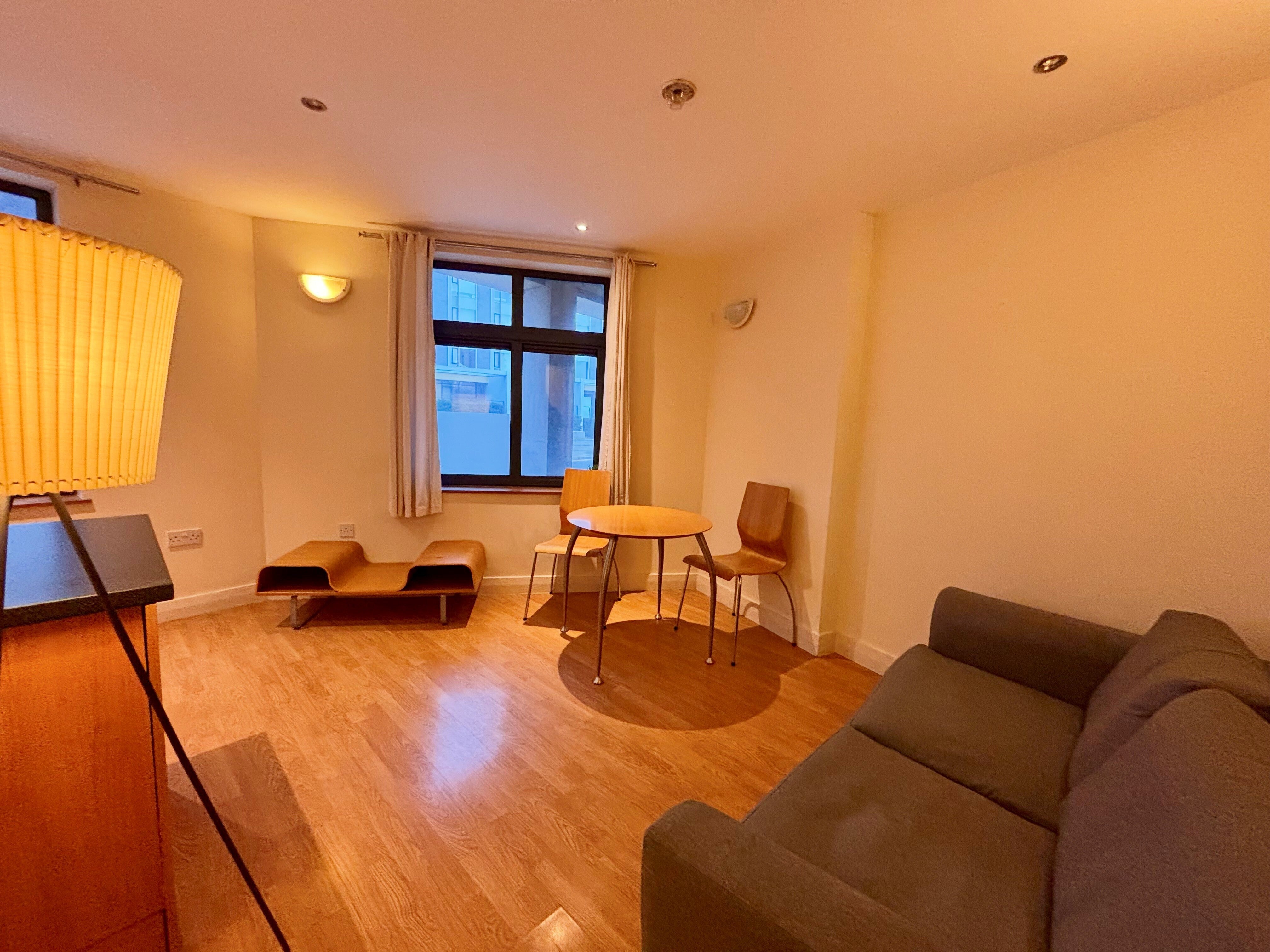 Flat Ellesmere Street in Manchester
