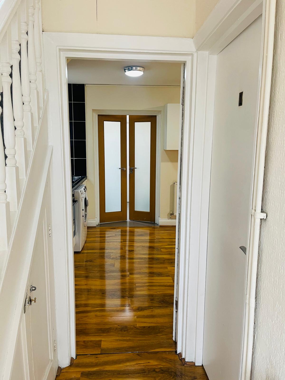 House Raynton Drive in Greater London