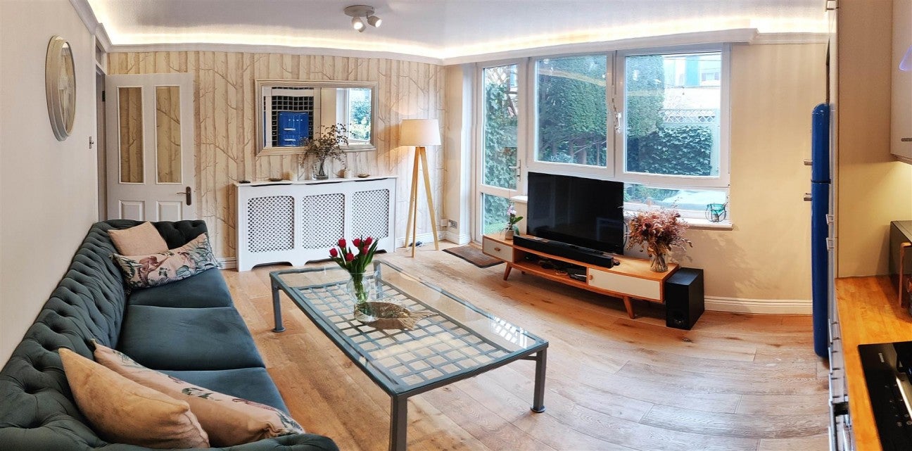 House Parkham Street in Greater London