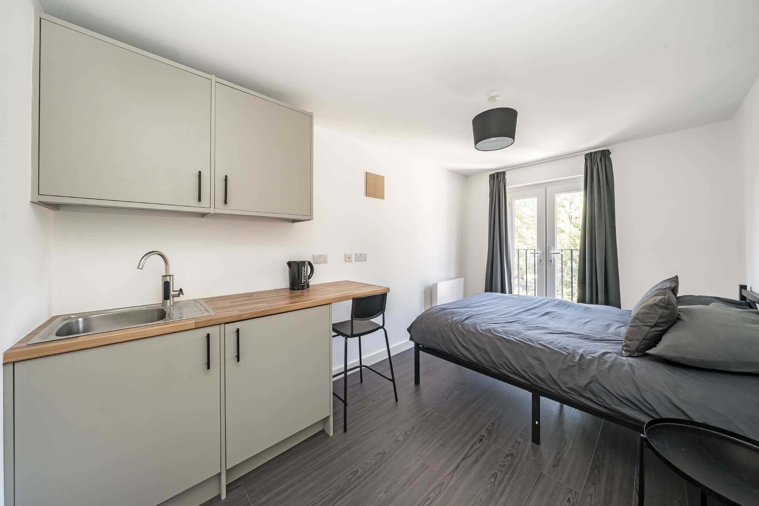 Flat Upper Tulse Hill in Greater London