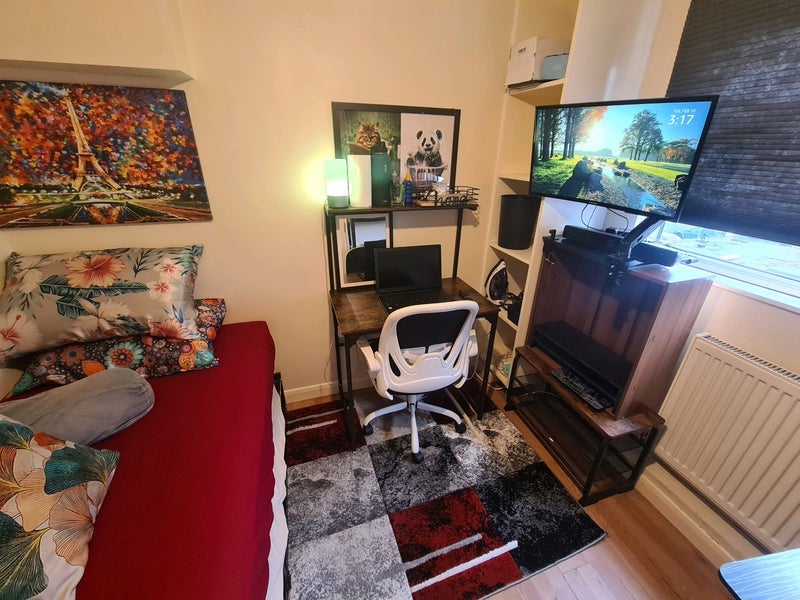 Room Purley Way in Greater London