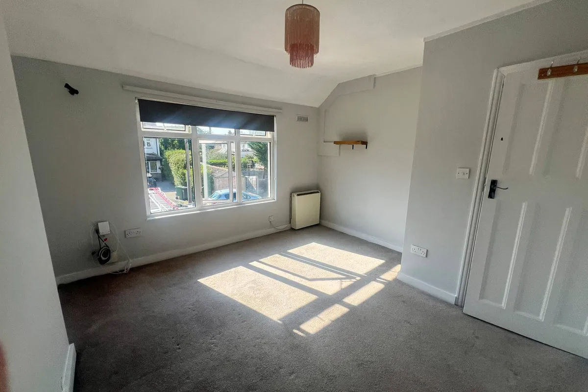 Flat Chase End in Epsom and Ewell
