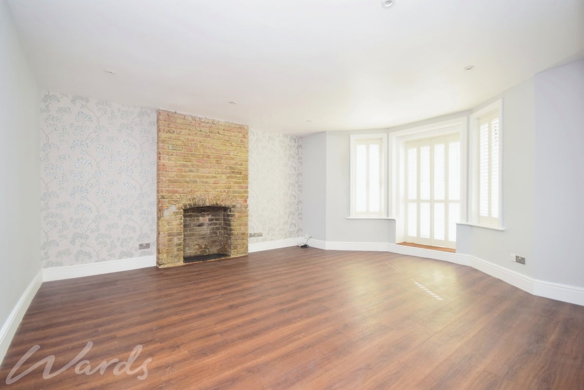 Flat Shorncliffe Road in Folkestone and Hythe District