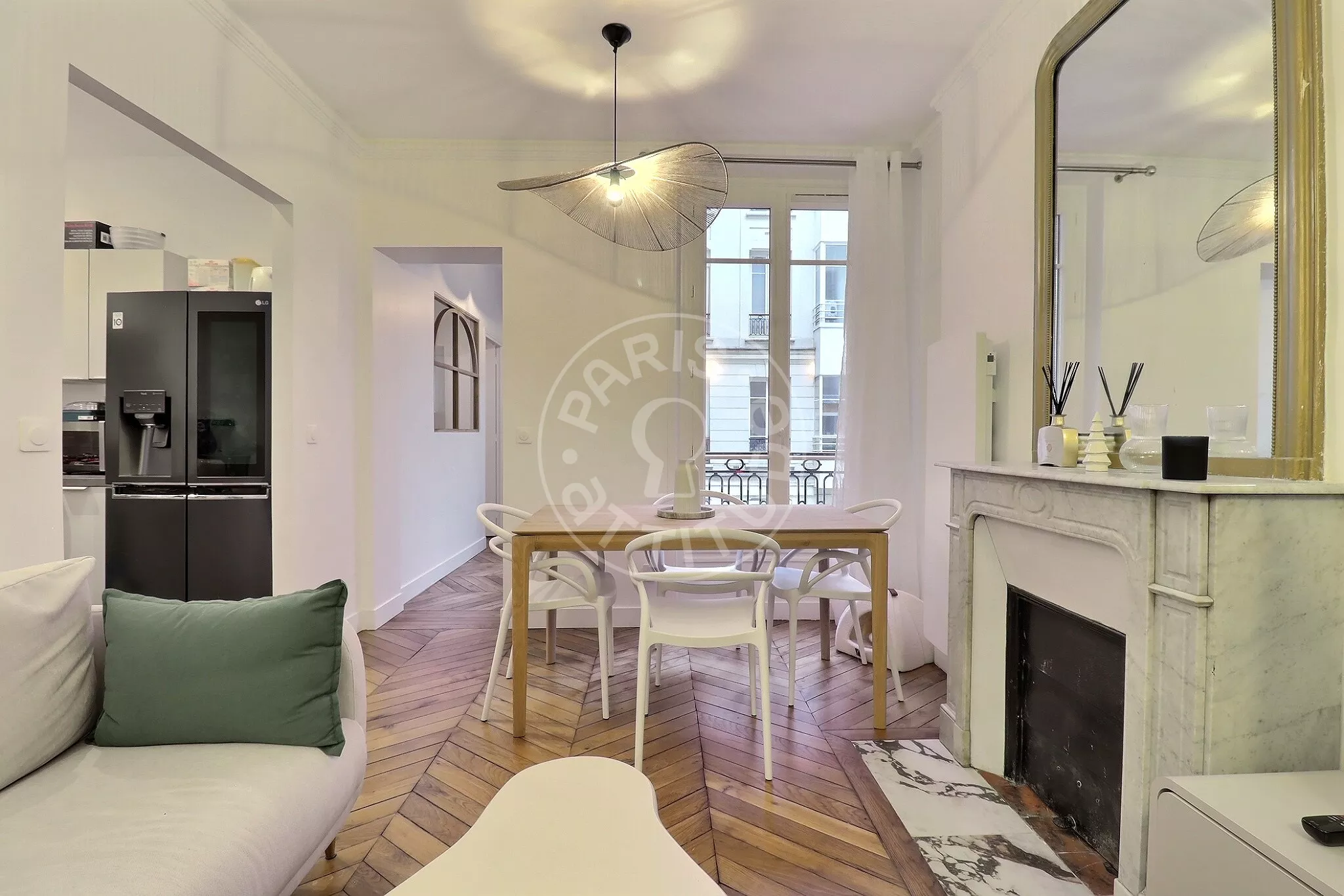 Flat Rue de Boulainvilliers in Paris
